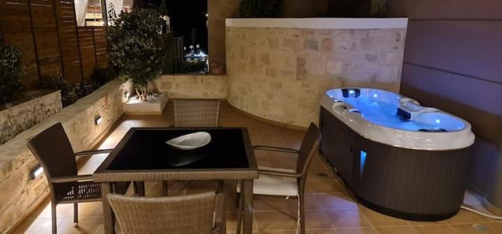 Villy Luxury Home 1 Ajá Kültér fotó